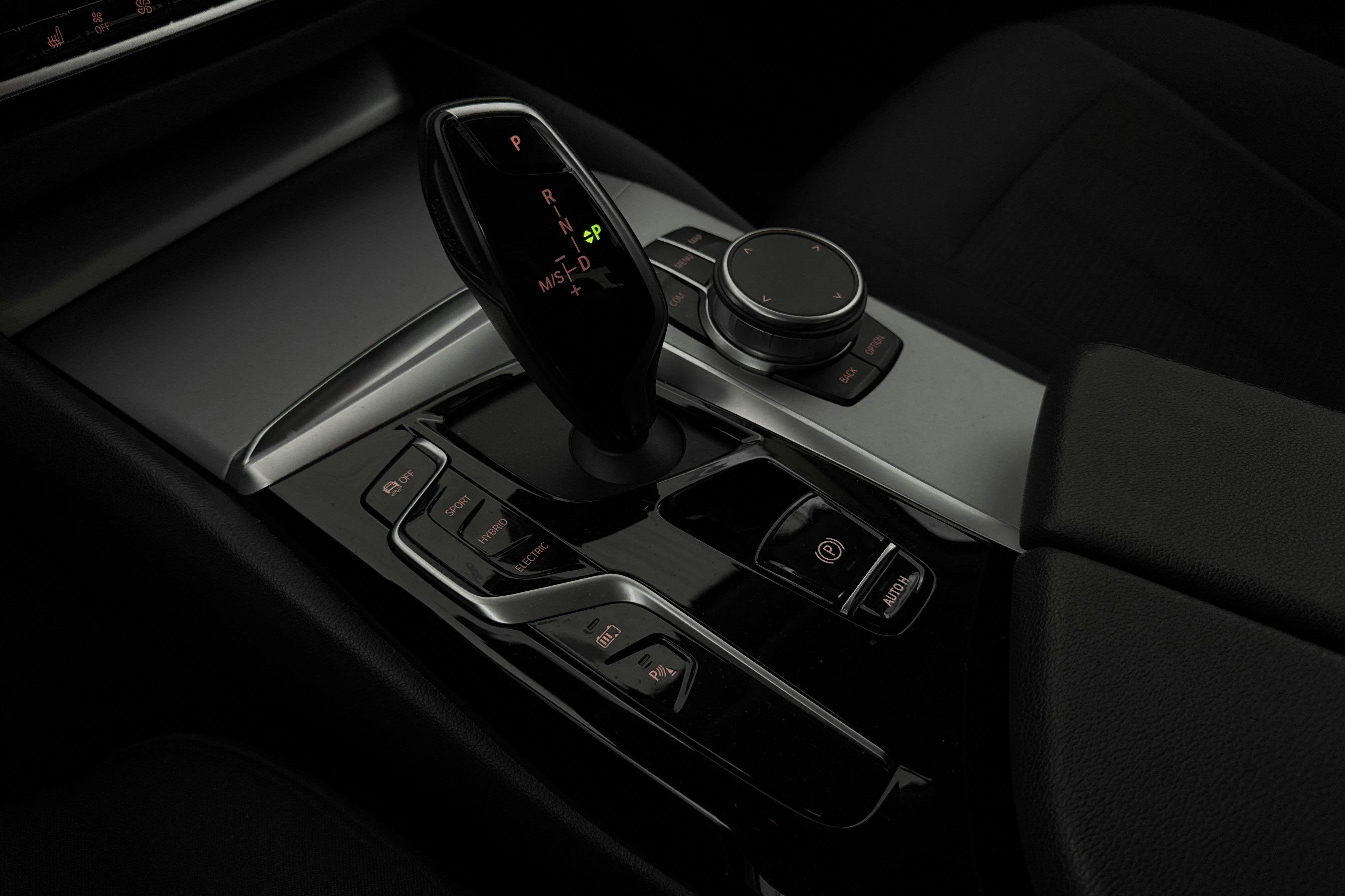 Vehicle Image 18
