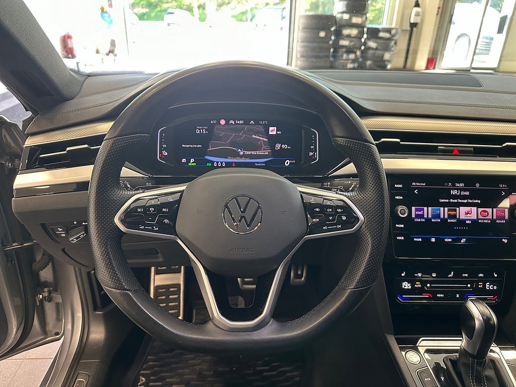 Vehicle Image 14