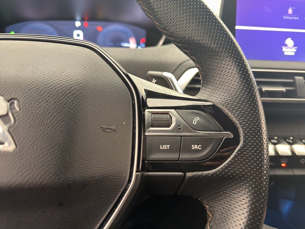 Vehicle Image 26