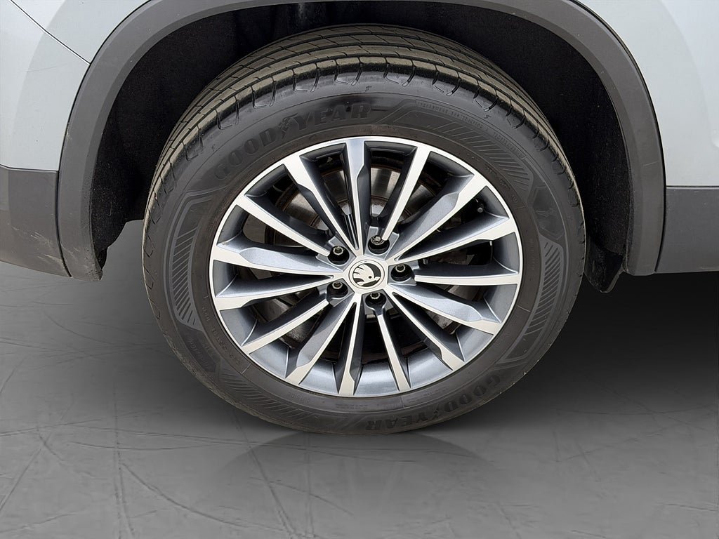 Vehicle Image 30