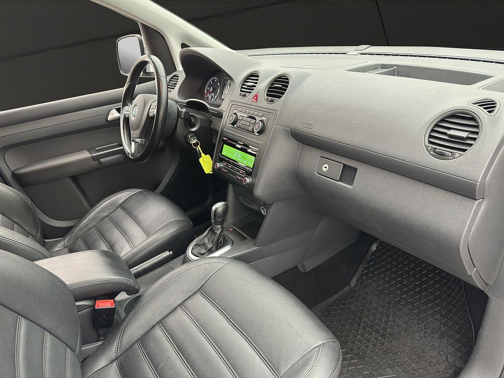 Vehicle Image 29