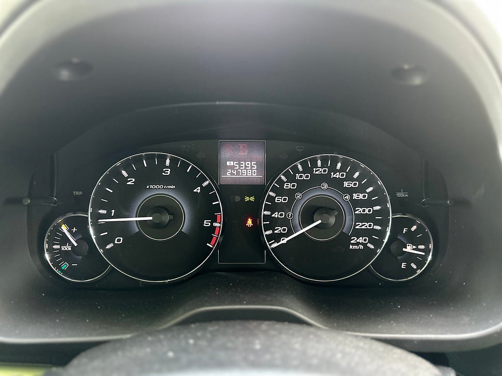 Vehicle Image 16