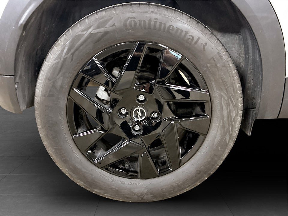 Vehicle Image 18