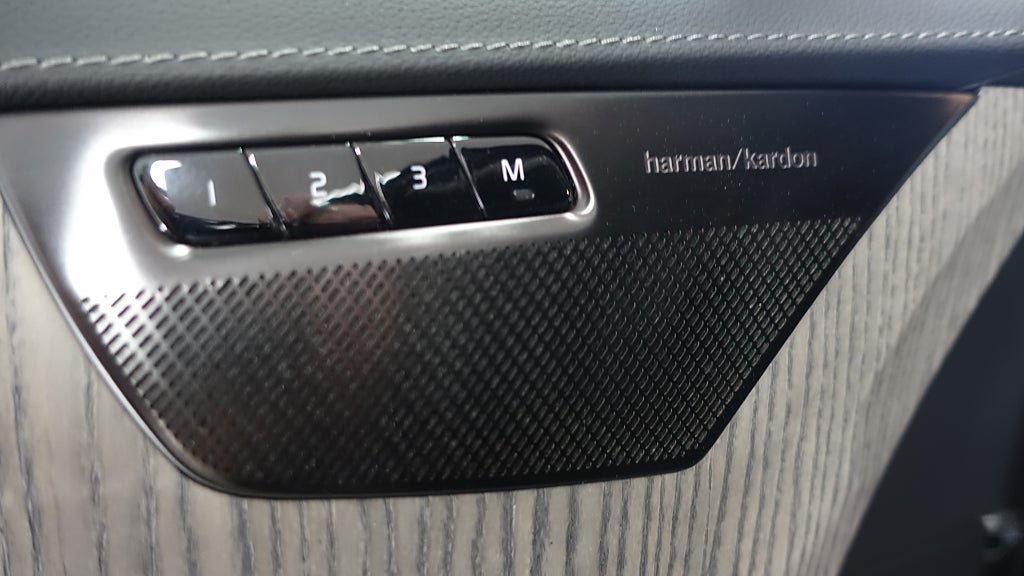 Vehicle Image 28