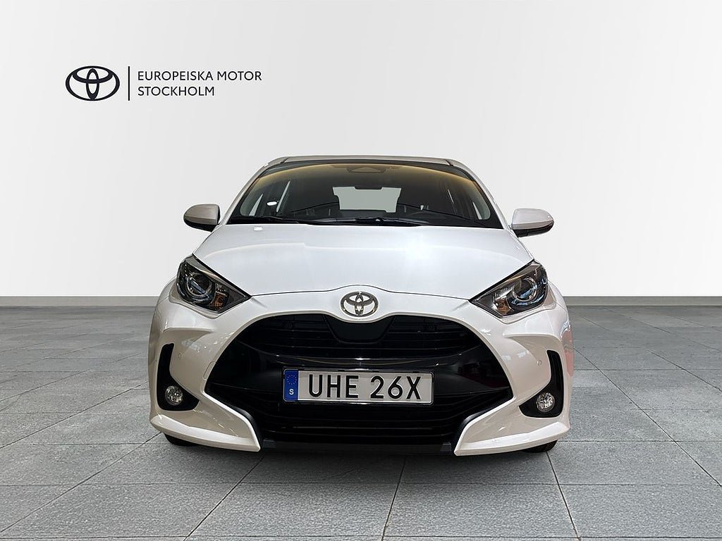 Vehicle Image 5