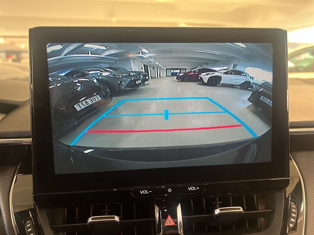 Vehicle Image 14