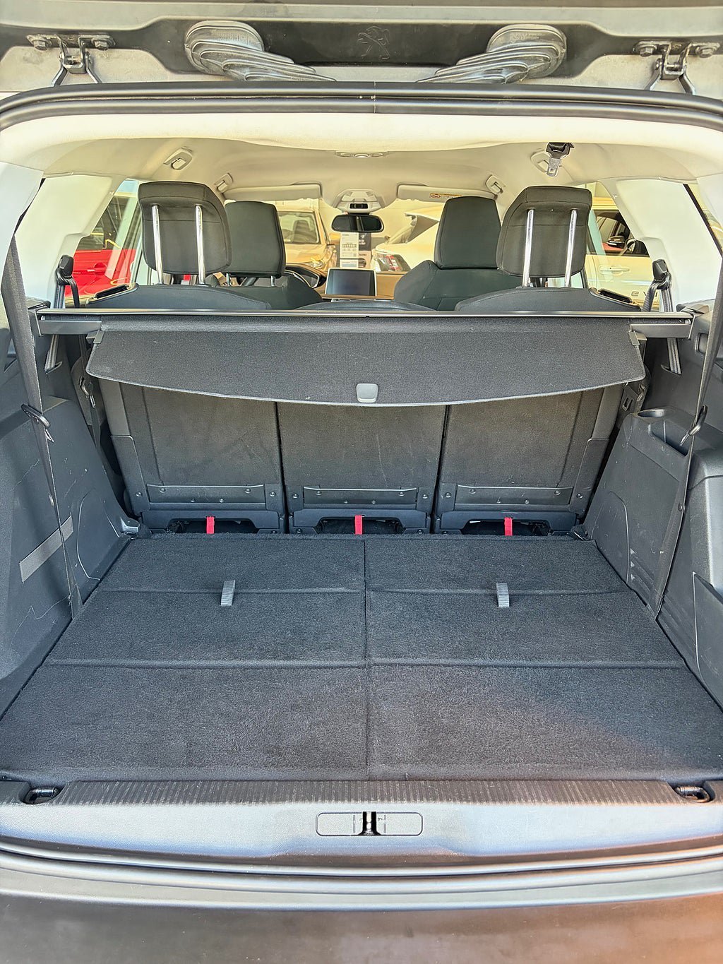 Vehicle Image 8