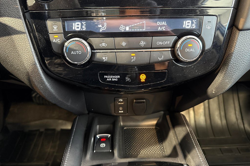 Vehicle Image 28