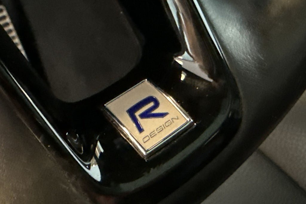 Vehicle Image 24
