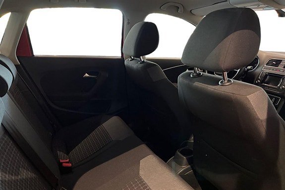 Vehicle Image 19