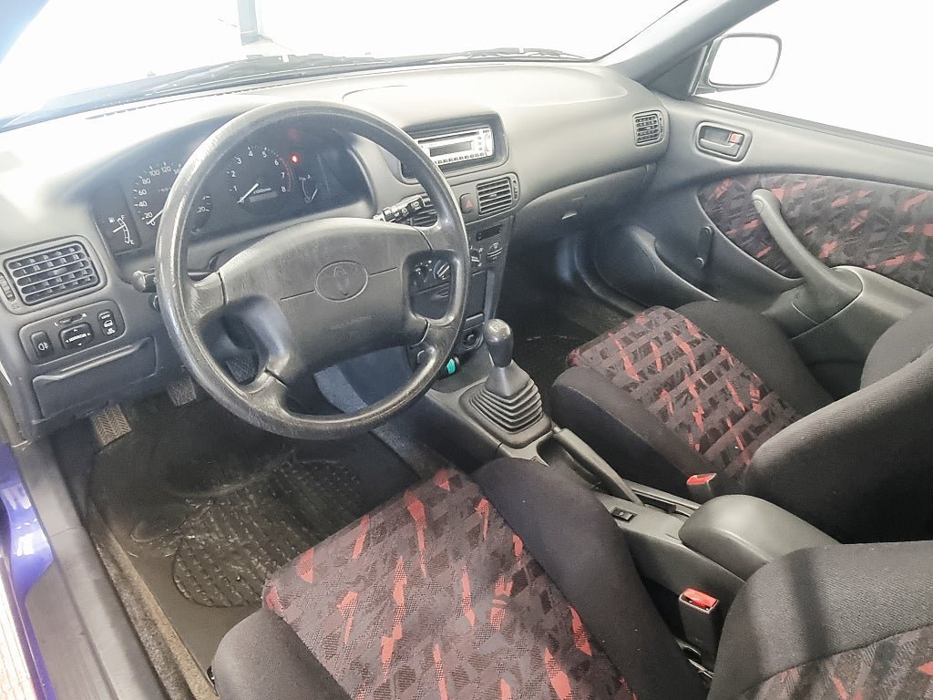 Vehicle Image 6