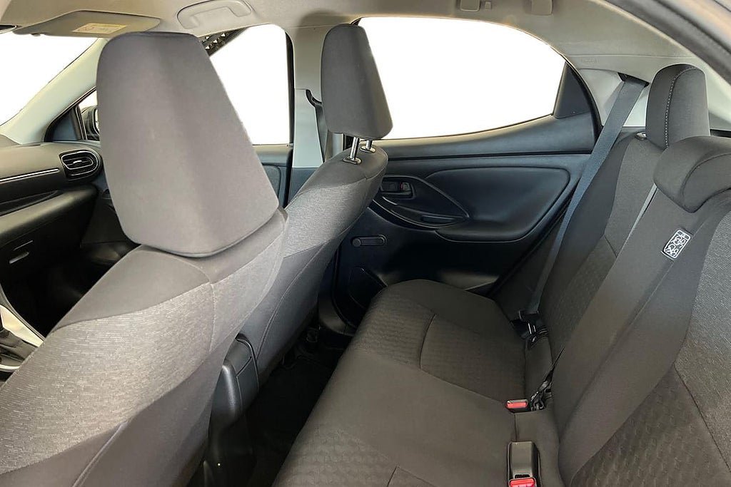 Vehicle Image 11
