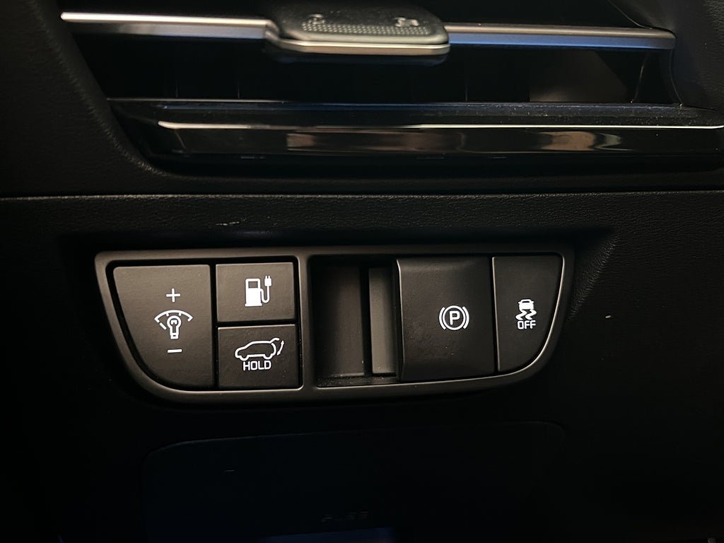 Vehicle Image 38