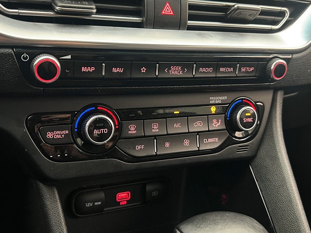 Vehicle Image 24