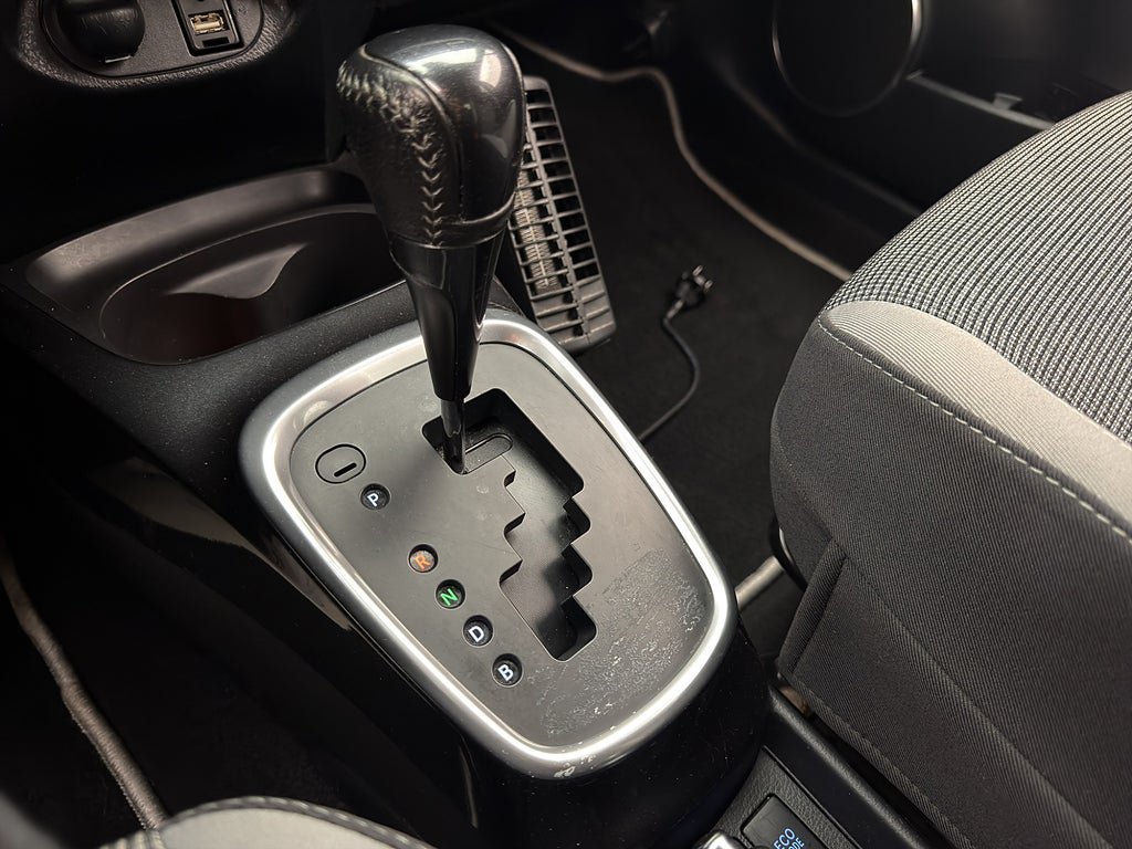 Vehicle Image 26