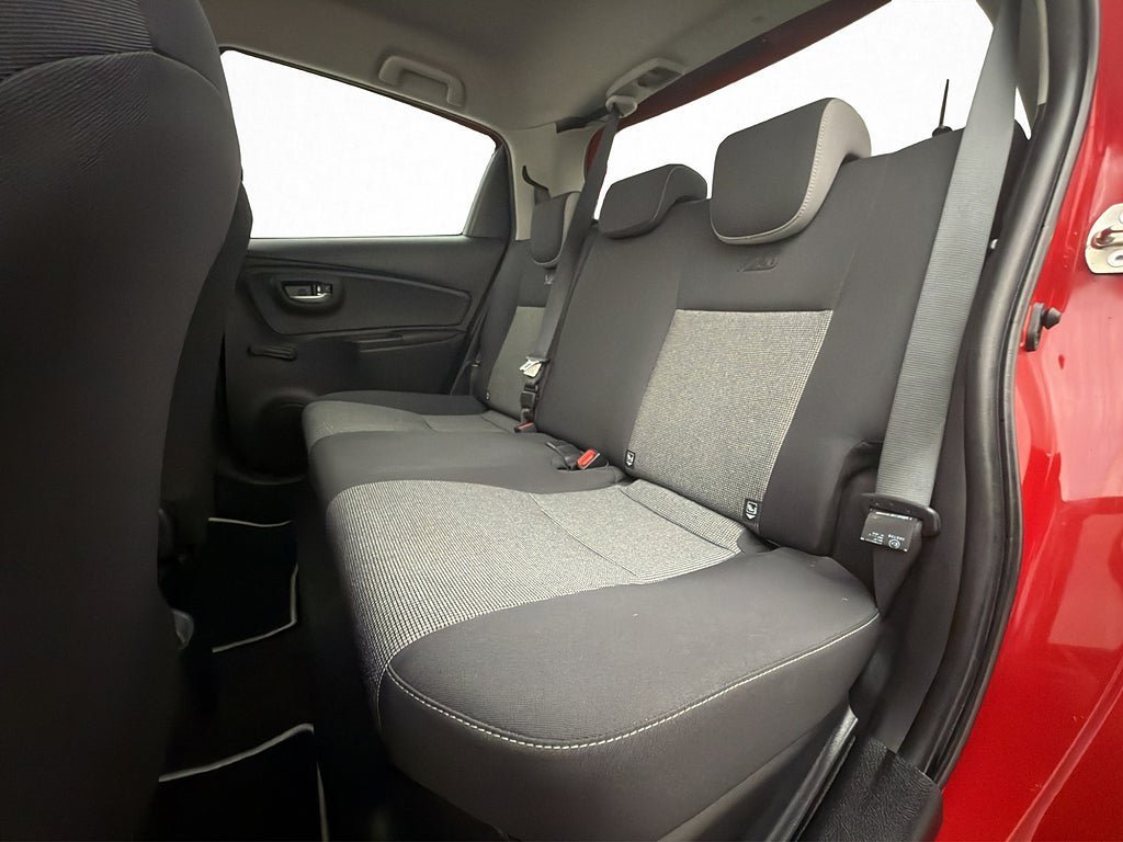 Vehicle Image 30