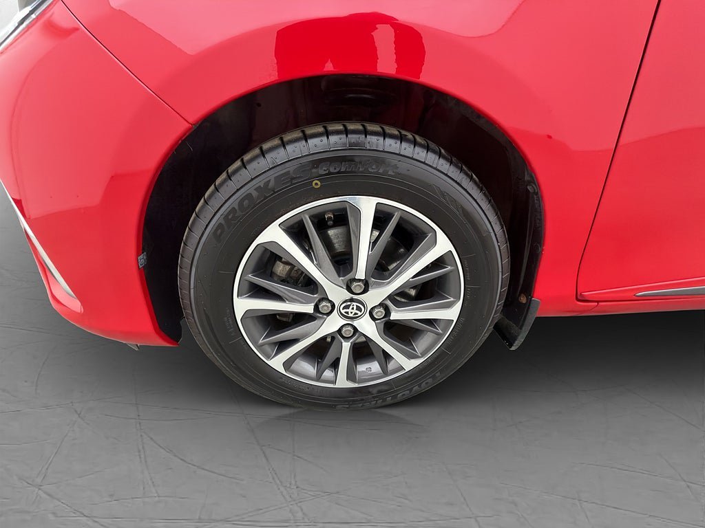 Vehicle Image 32