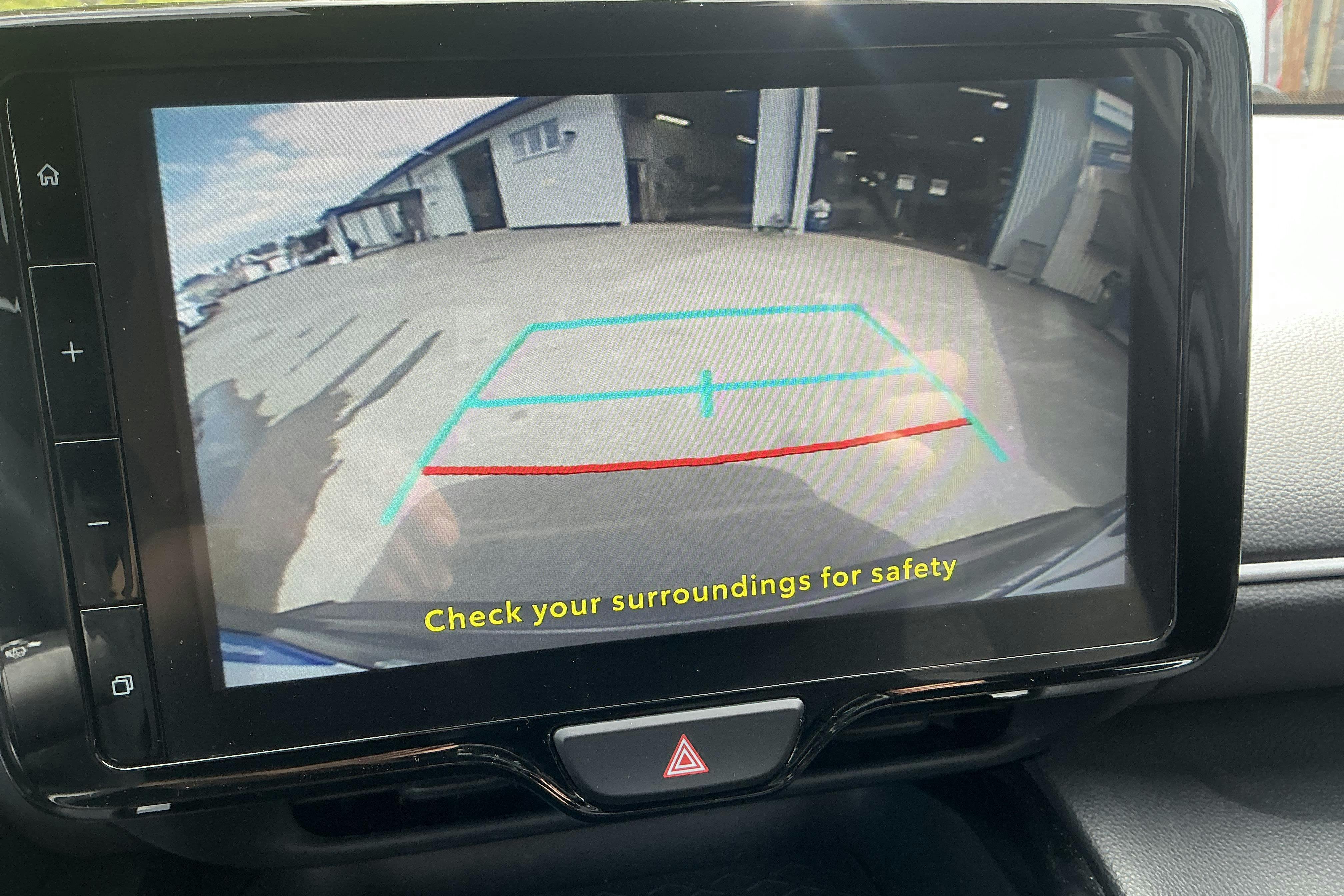 Vehicle Image 12
