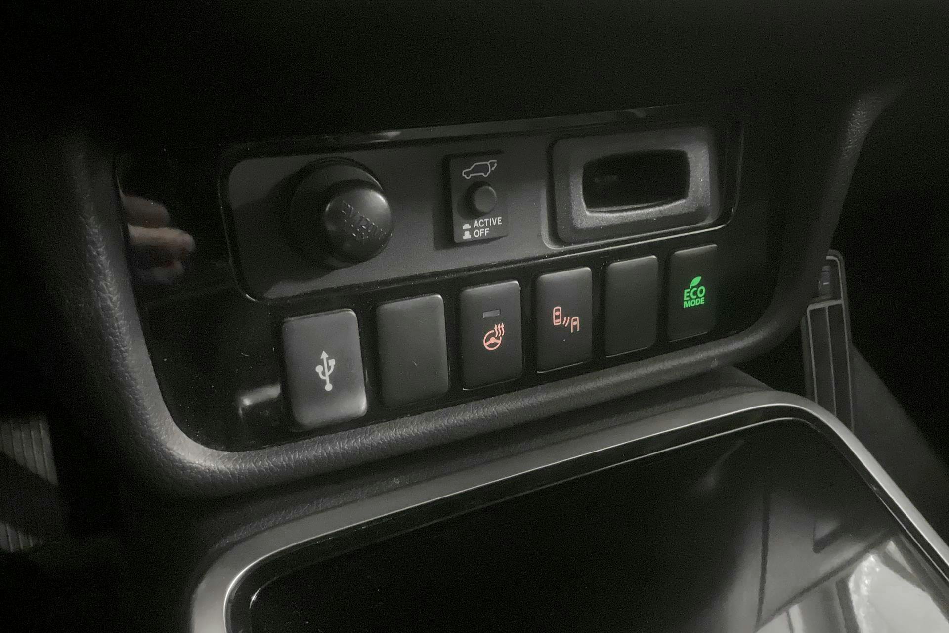 Vehicle Image 17