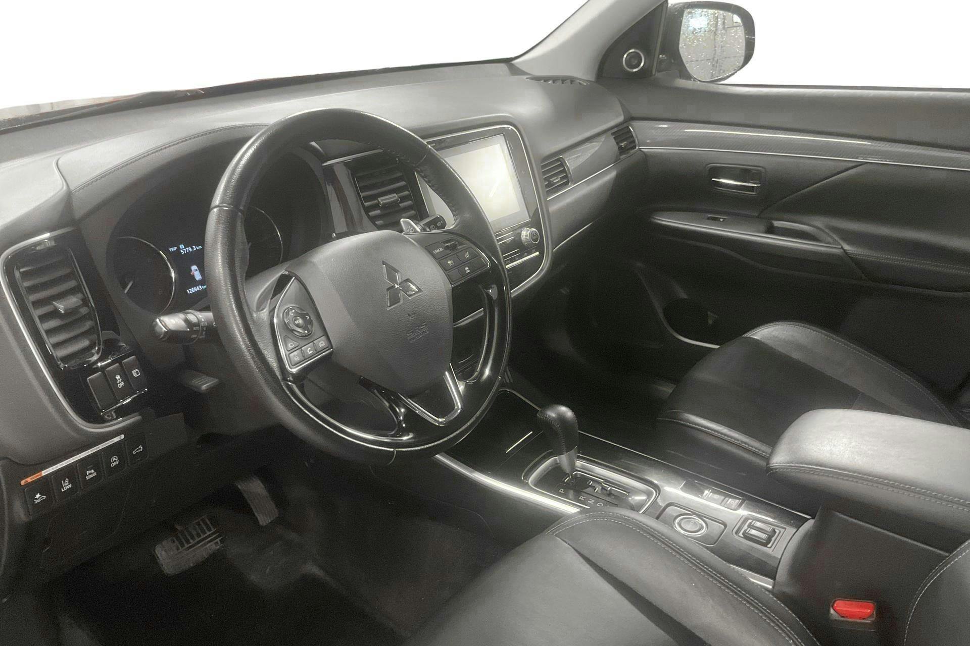 Vehicle Image 19