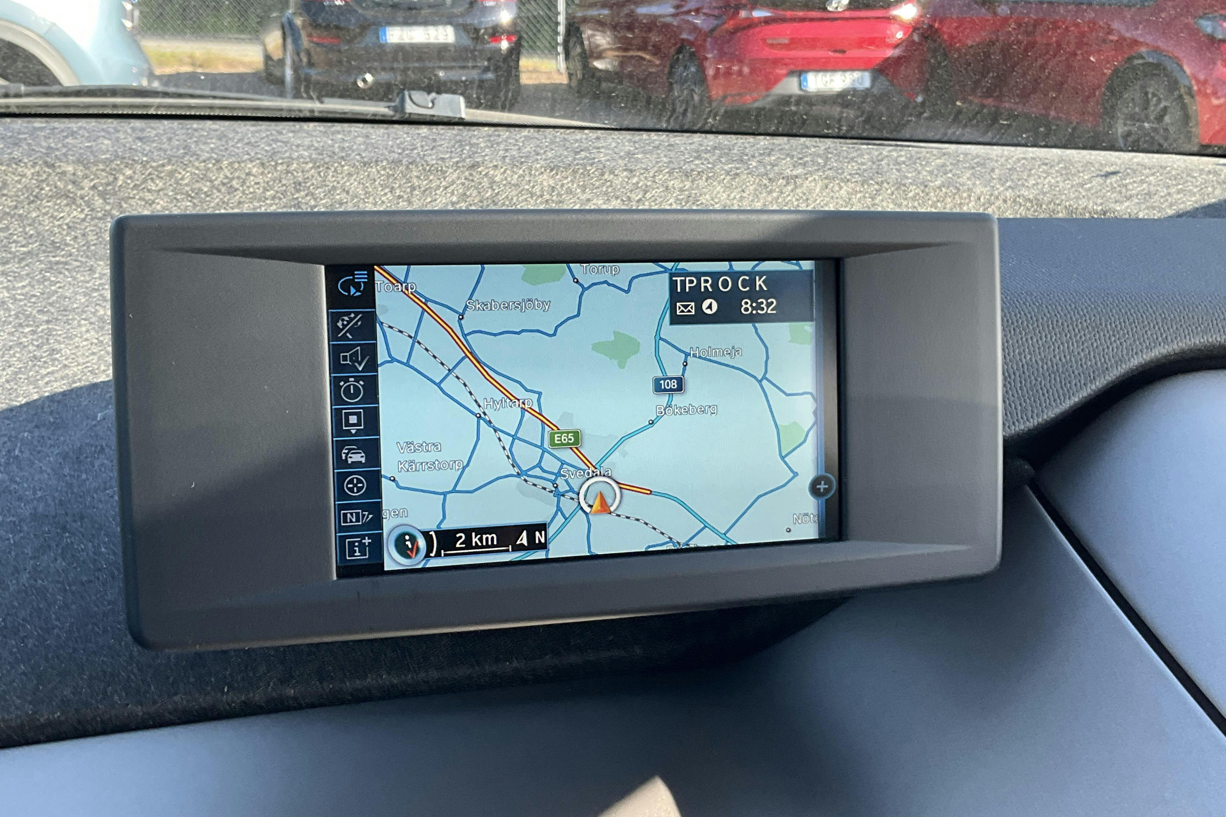 Vehicle Image 11