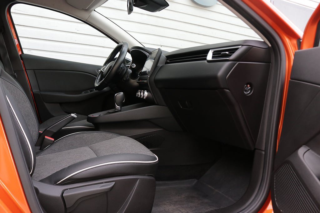 Vehicle Image 22
