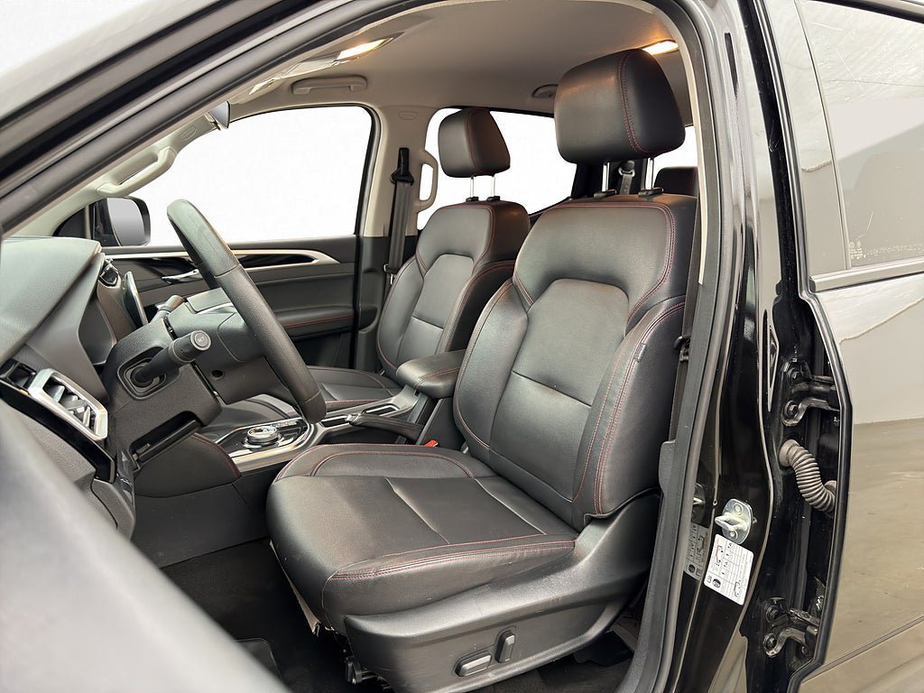 Vehicle Image 14