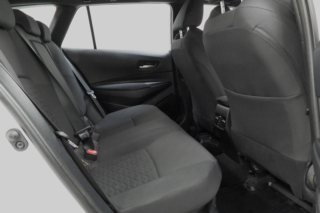 Vehicle Image 19