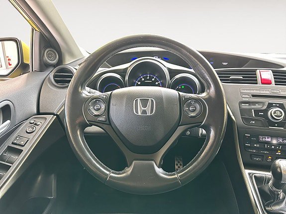 Vehicle Image 13