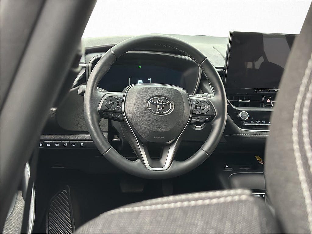 Vehicle Image 11