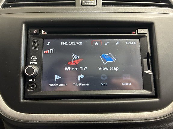 Vehicle Image 11