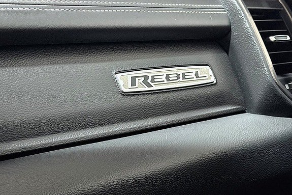 Vehicle Image 27