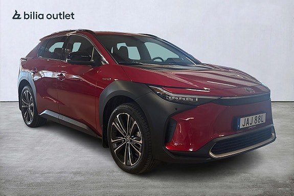 Vehicle Image 4
