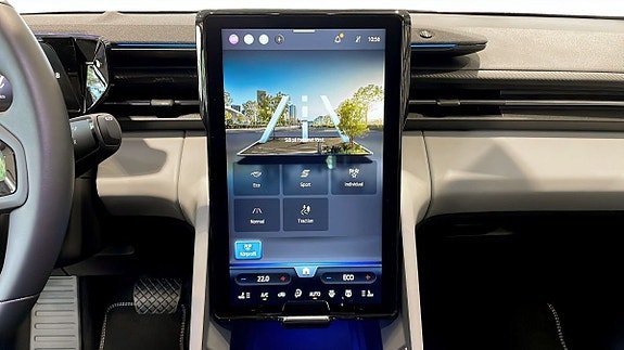 Vehicle Image 11