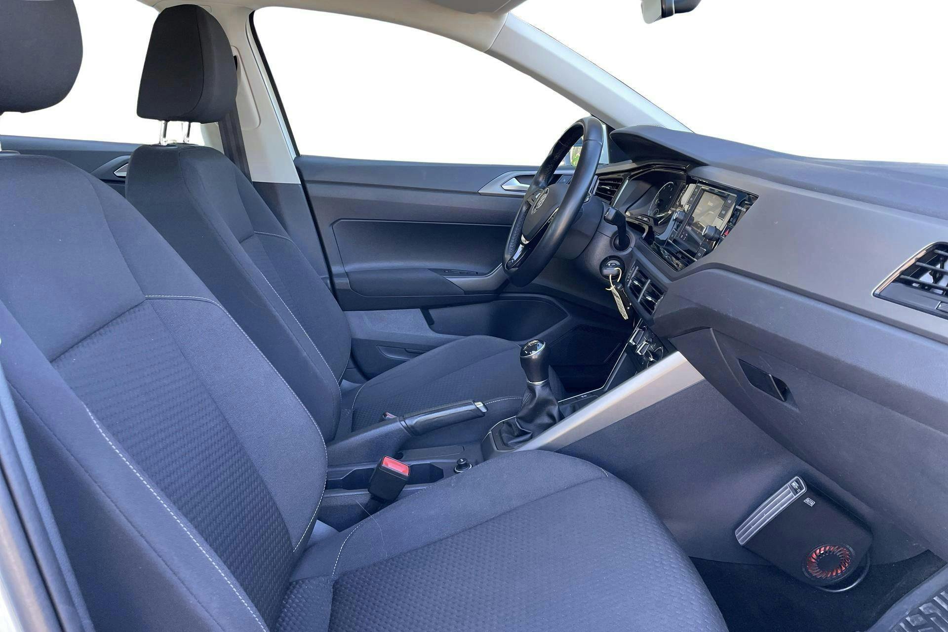 Vehicle Image 7