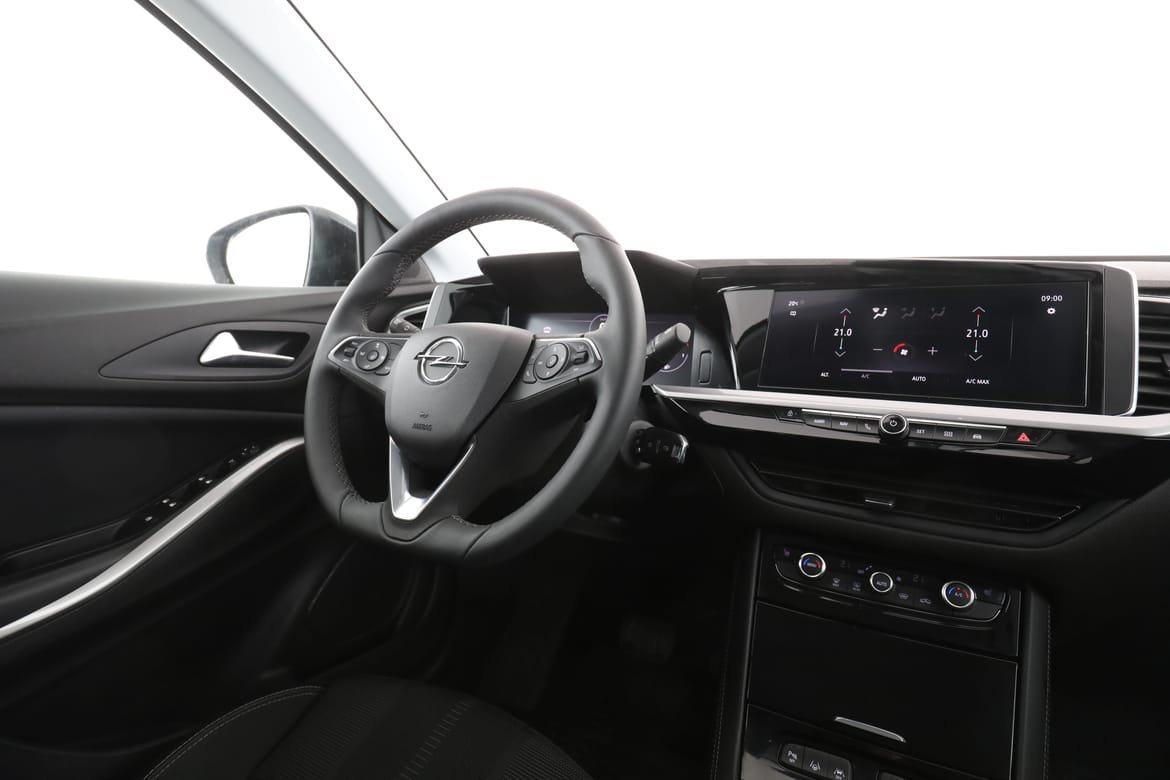 Vehicle Image 10