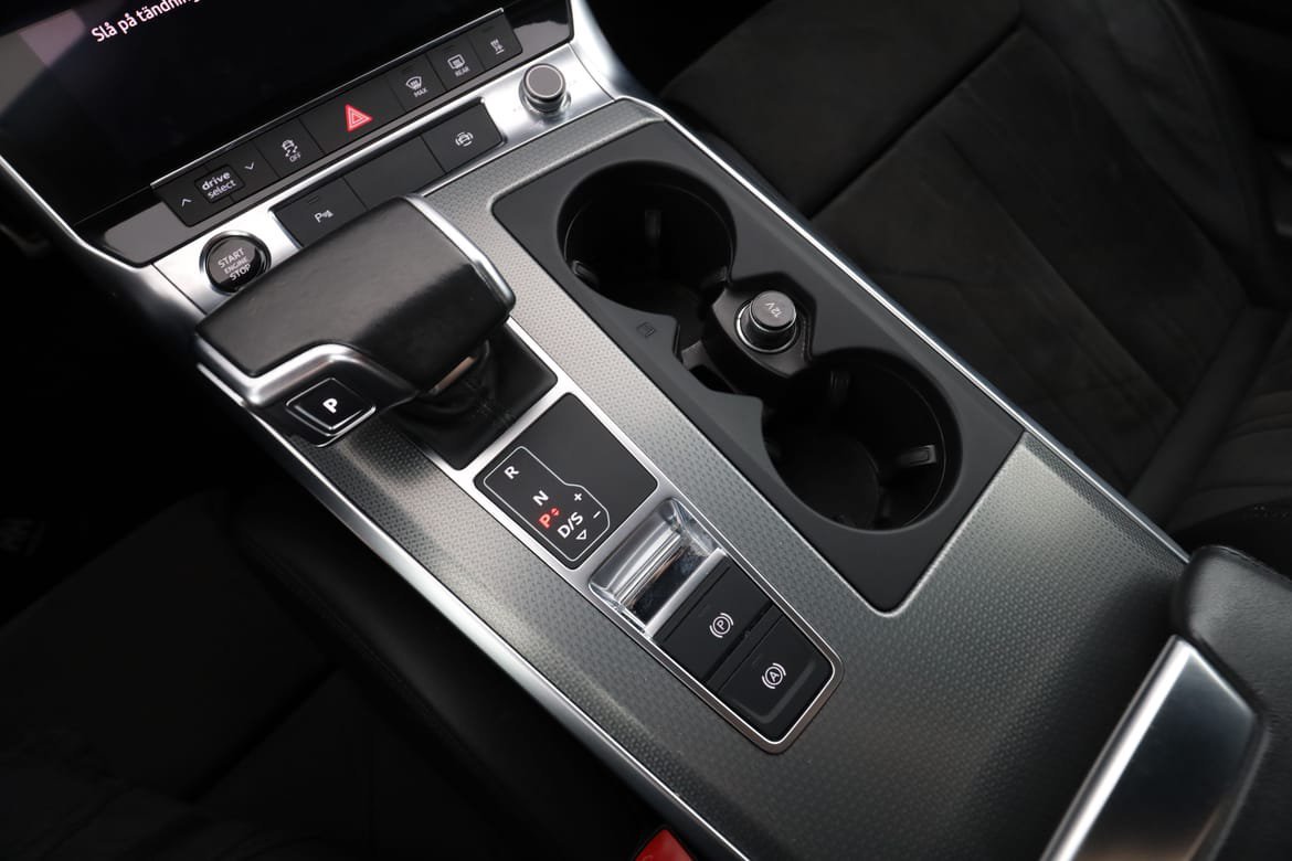 Vehicle Image 24