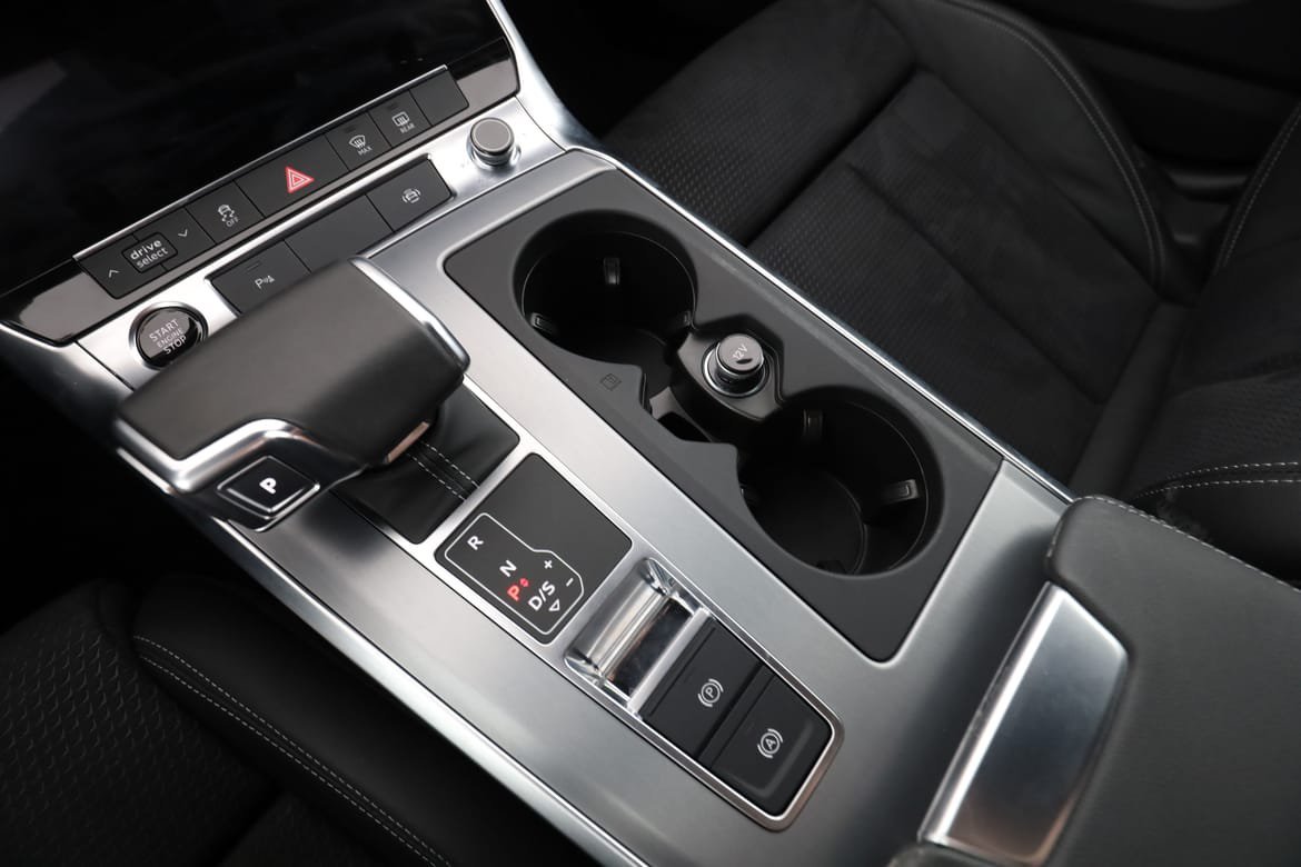 Vehicle Image 23