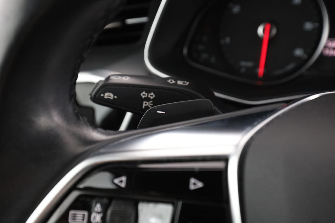 Vehicle Image 30