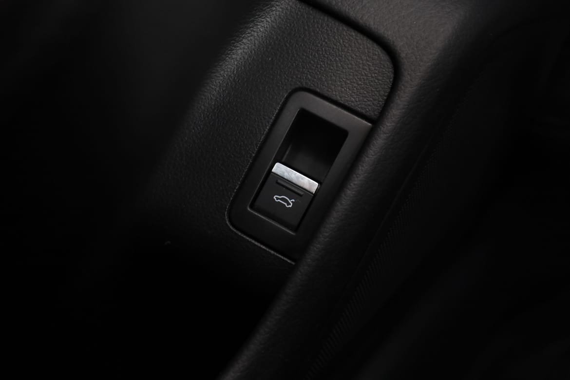 Vehicle Image 38