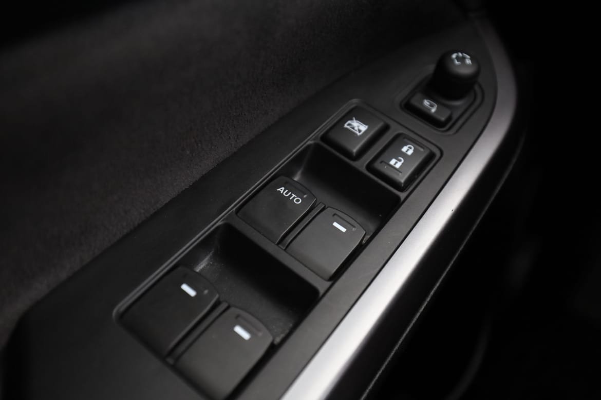 Vehicle Image 32
