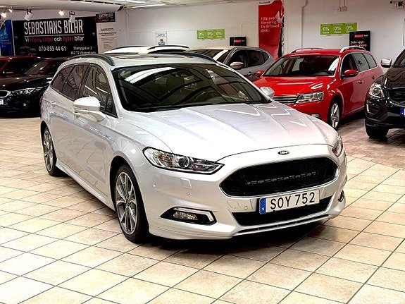 Vehicle Image 9