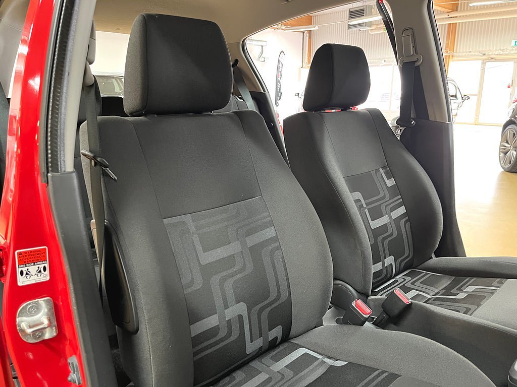 Vehicle Image 15