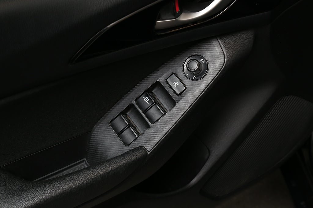 Vehicle Image 24