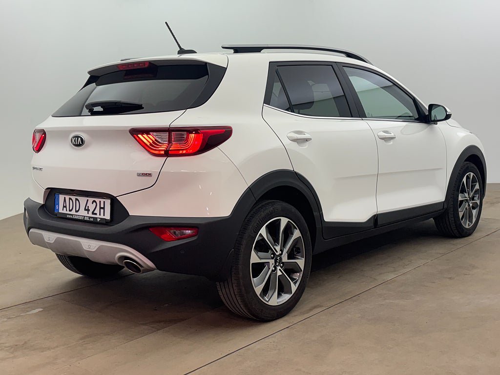 Vehicle Image 6