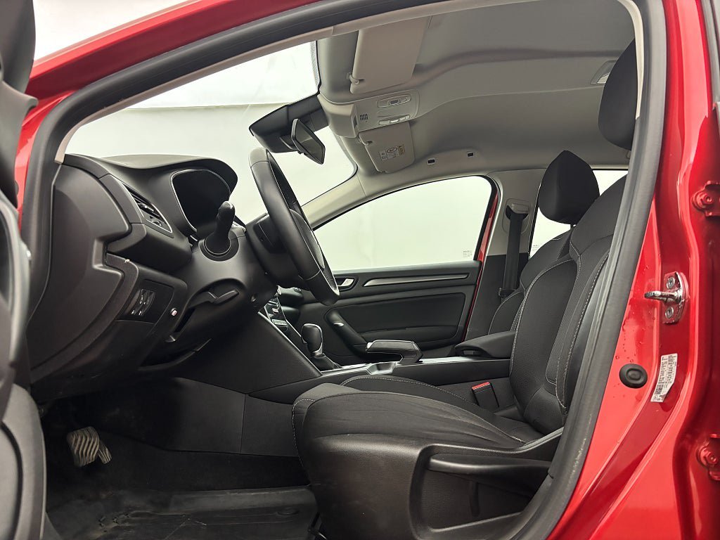 Vehicle Image 13