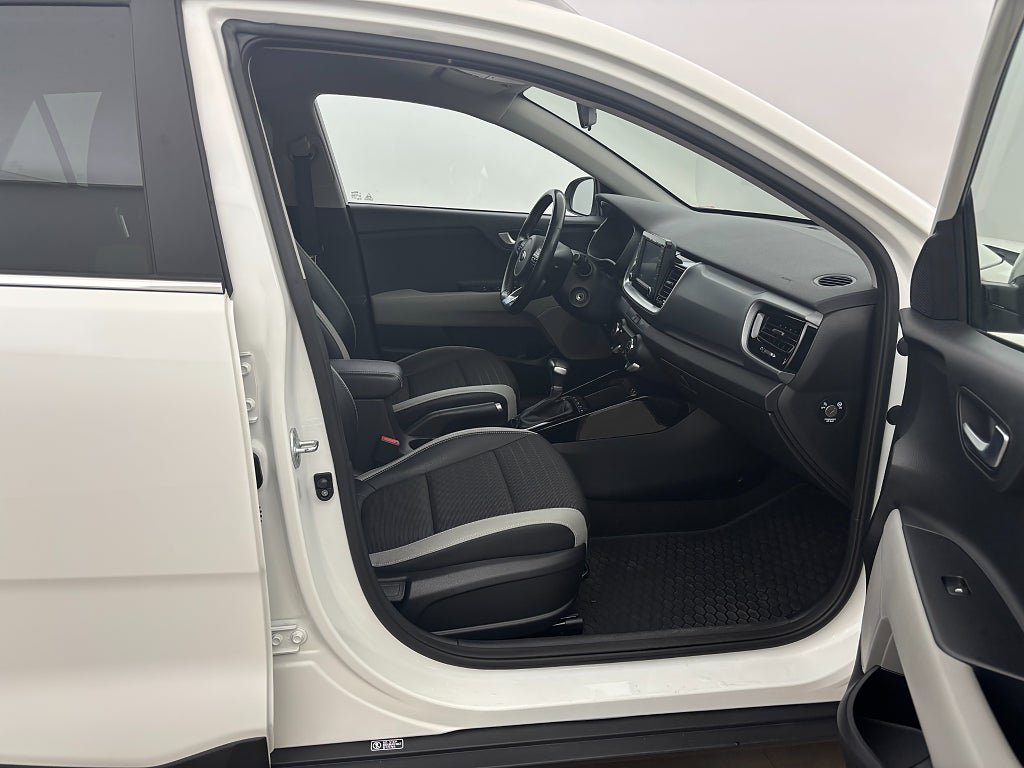 Vehicle Image 22