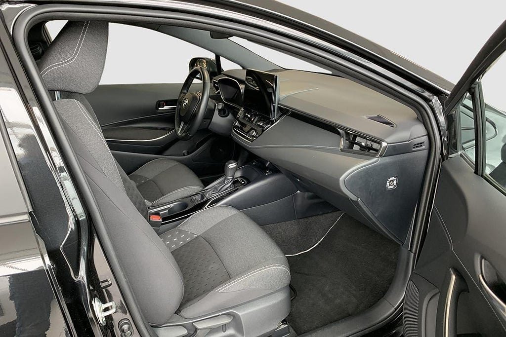 Vehicle Image 9