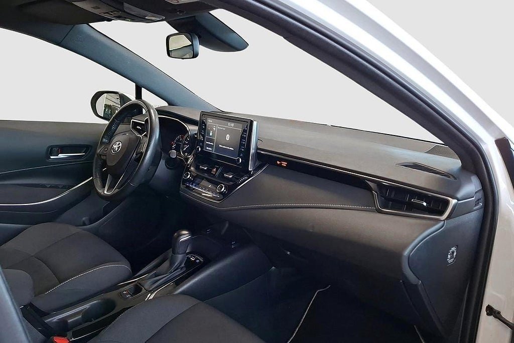 Vehicle Image 9