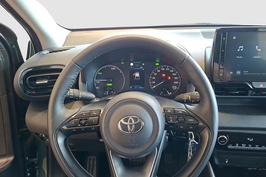 Vehicle Image 11